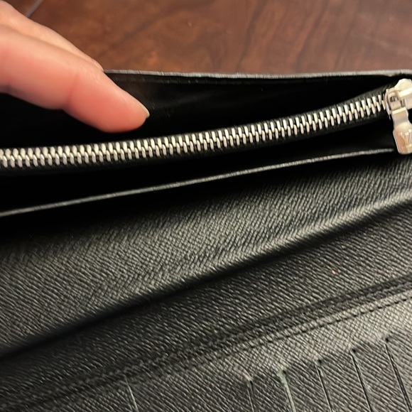 Louis Vuitton wallet authentic - Picture 6 of 8